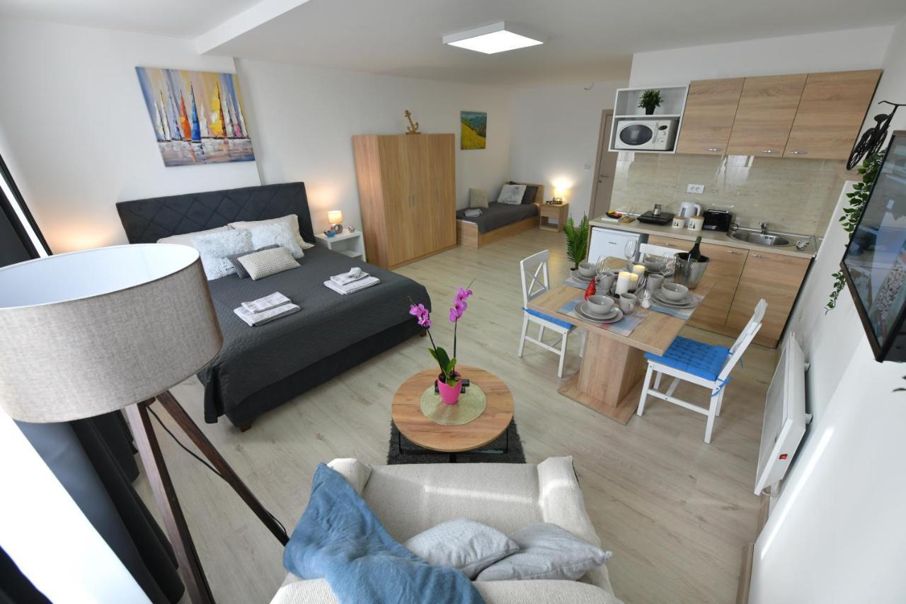 West In Apartments Cacak Exterior photo